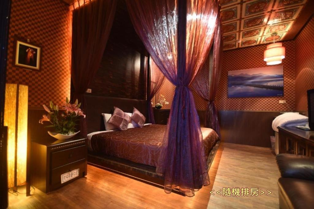 Sun Moon Love Hotel Nantou Exterior foto