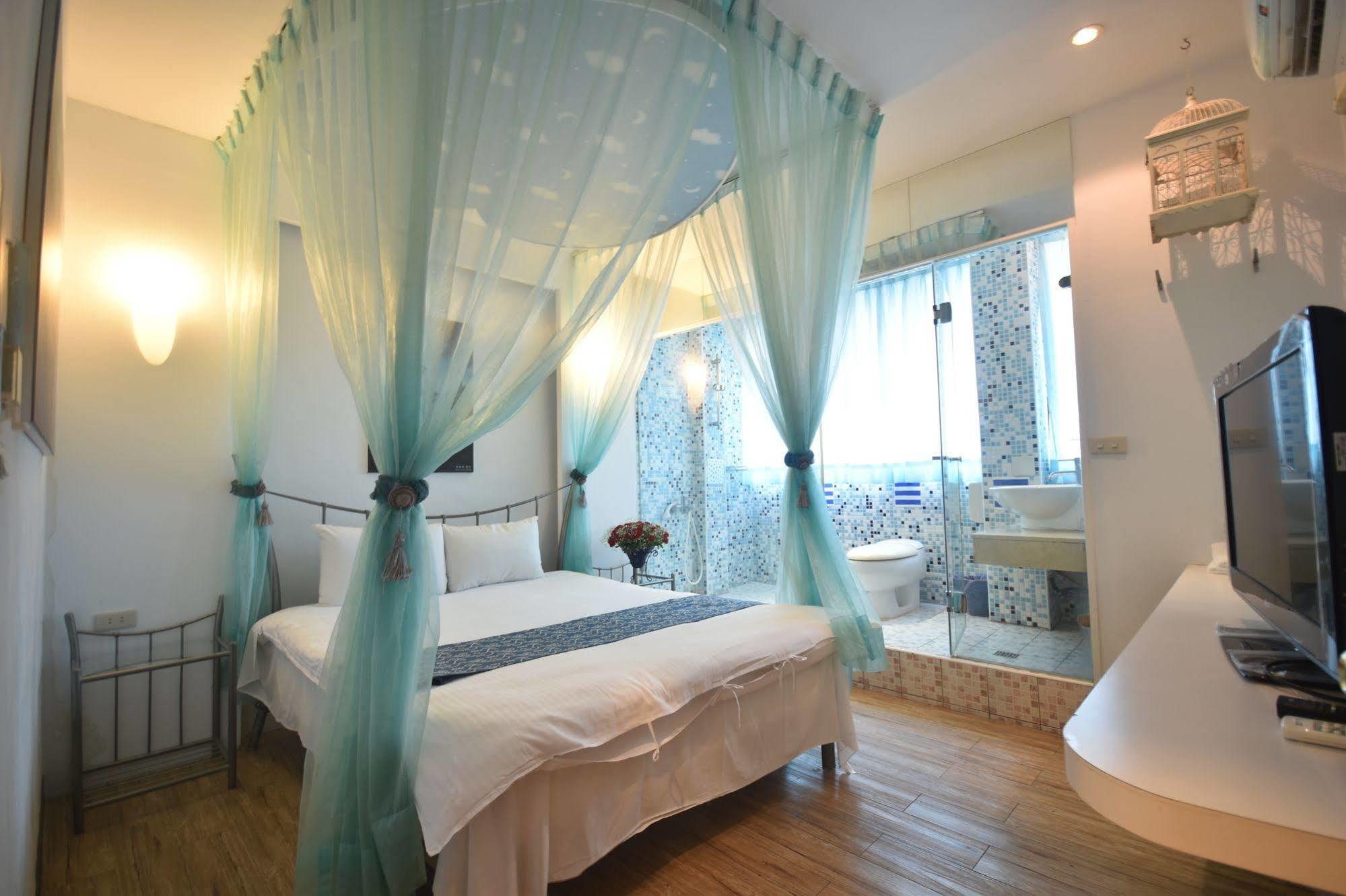 Sun Moon Love Hotel Nantou Exterior foto
